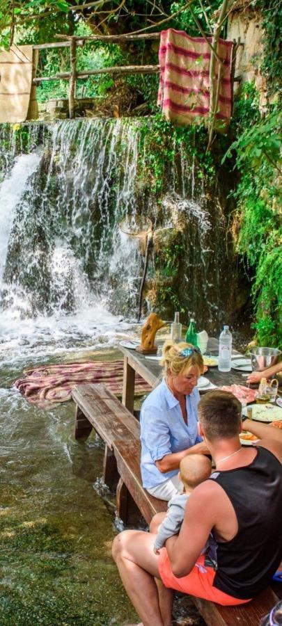 Agrotourism Galic Krka 호텔 Drinovci 외부 사진