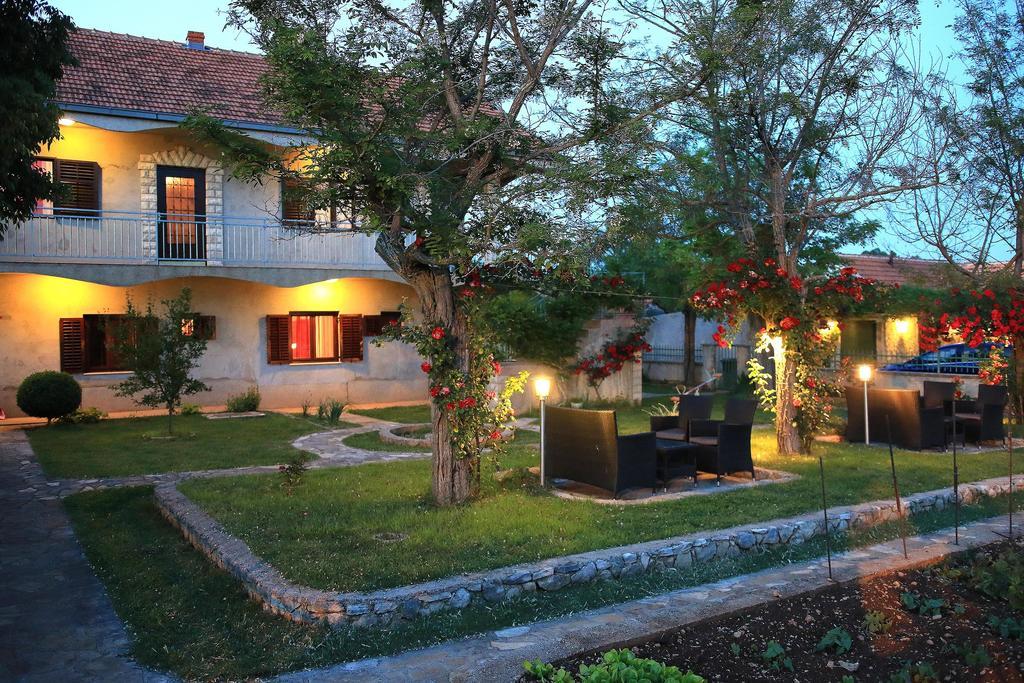 Agrotourism Galic Krka 호텔 Drinovci 외부 사진